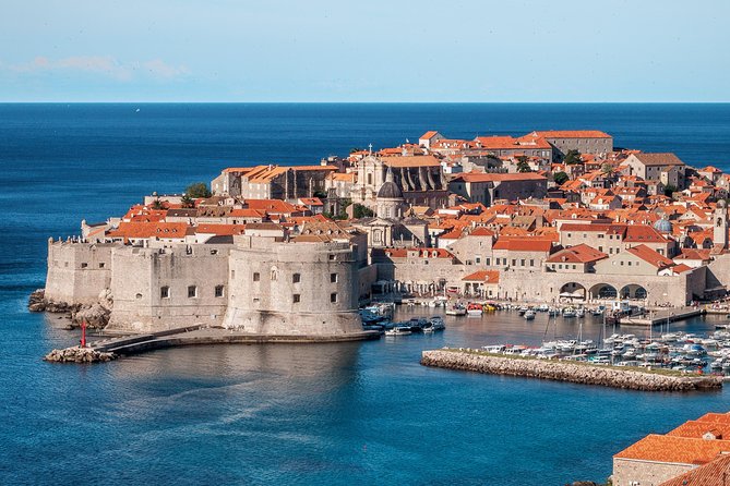 Private Panoramic Tour of Dubrovnik - Local Guides and Historical Context