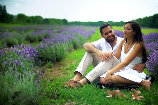 Private Photo Session With a Local Photographer in Montreal - Satisfaction Guarantee