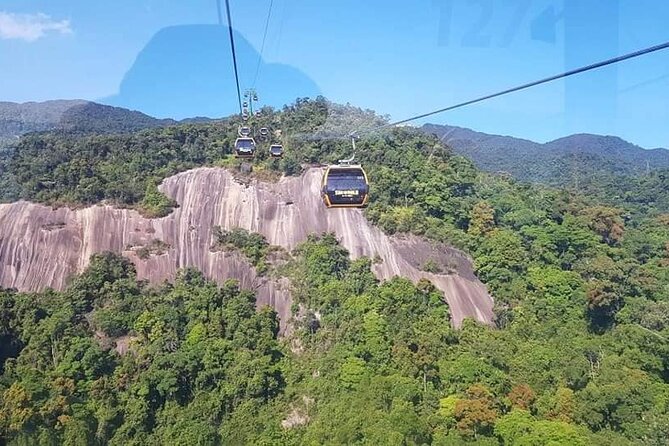 Private Roundtrip Transfer to GOLDEN BRIDGE BA NA HILLS & MARBLE MOUNTAIN - Highlights of the Tour