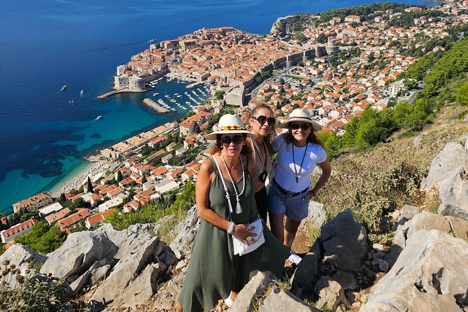 Private Sightseeing Tour in Dubrovnik With a Classic Old Car - Inclusions and Pickup Options