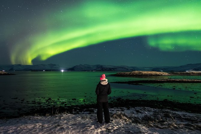 Private Super Jeep Northern Lights Hunt From Reykjavik - Inclusions and Amenities