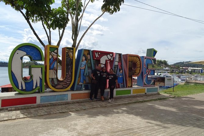Private Tour Guatape. - Meeting and Pickup