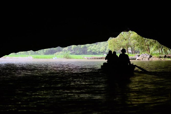 Private Tour: Hoa Lu and Tam Coc Boat and Bike Day Trip From Hanoi - Scenic Boat Journey