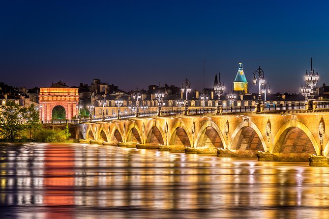 Private Tour of Bordeaux in a Citroën 2CV - 45min - Booking Availability