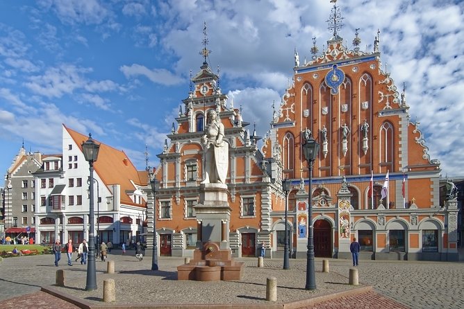 Private Tour of Riga - Discovering Old City Riga (Vecriga)