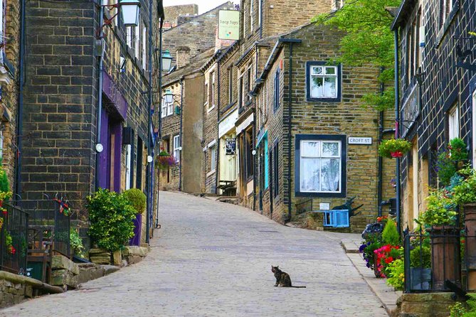 Private Tour: the Brontes: Full Day All-Inclusive Tour With an Expert Guide - Taking in the Brontë Legac
