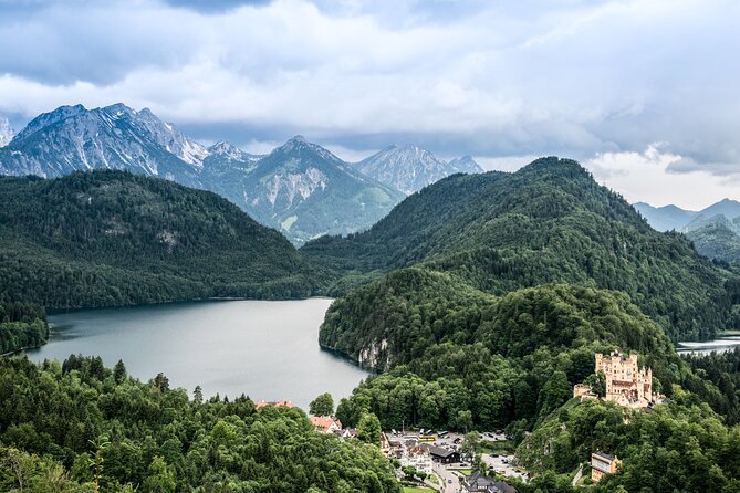 Private Tour to Royal Castle of Neuschwanstein and Hohenschwangau - Accessibility and Transportation