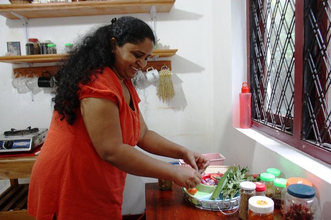 Private Traditional Sri Lankan Cooking Class in Kandy With Hotel Transfers - Included Services