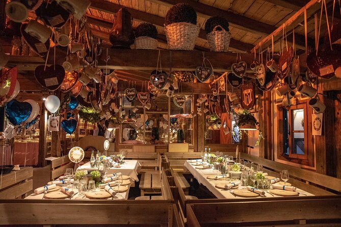Private VIP Oktoberfest, Table, 3-Course-Menu, Beer & Champagne - Dining and Drinks
