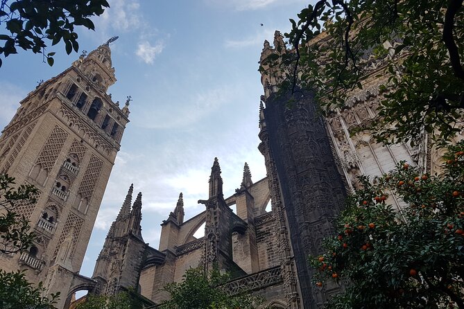 Private Visit to the Cathedral and Giralda of Seville - Inclusions and Exclusions