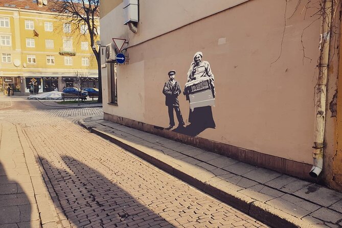 Private Walking Tour Around Jewish Vilnius | With a Local Litvak - Visiting the Great Synagogue