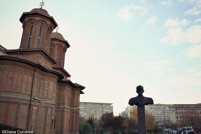 Private Walking Tour of Communist Bucharest - Expertise of the Guides