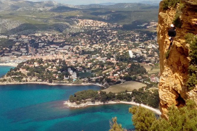 Provence Full Day Private Tour With Professional Guide From Marseille - Inclusions and Logistics