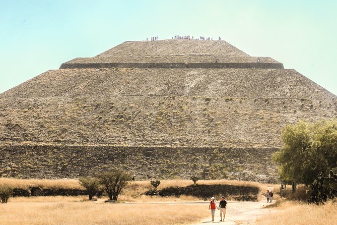 Pyramids of Teotihuacan, Guadalupe Shrine & Tlatelolco Tour - Itinerary Highlights