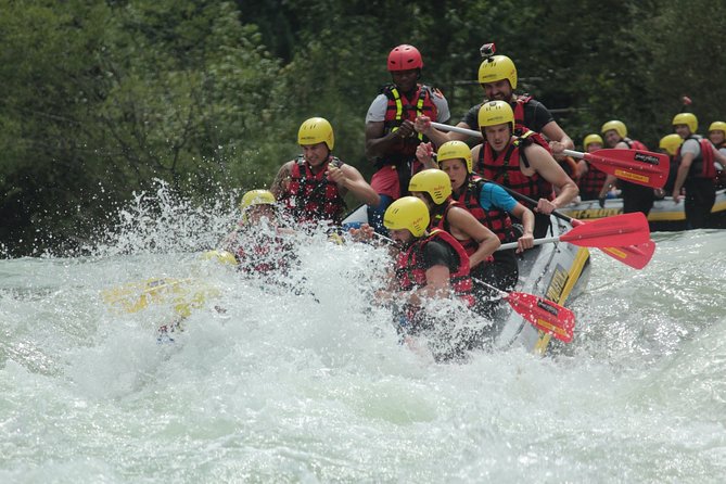 Rafting on the Isar - Safety Gear and Guidance