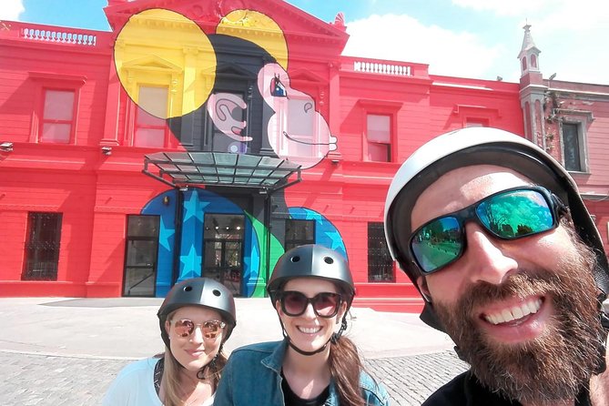 Recoleta and Palermo Bike Tour - Private Tour - Exploring Retiro and Recoleta