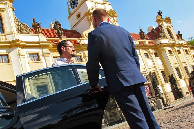 Regensburg to Prague Private Transfer - Pickup and Drop-off Details