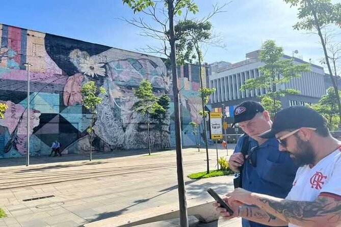 Rios Graffiti Tour: Journey Through Urban Art and Transformation - Discover the Art of Transformation