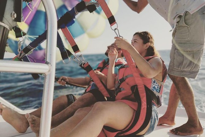 Roatan Parasailing Tour - Inclusions and Pricing