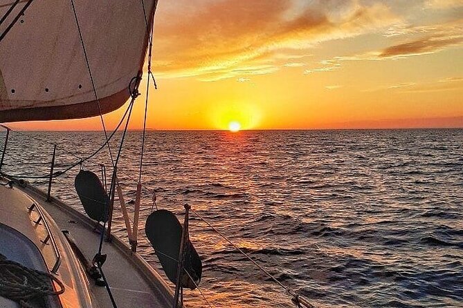 Romantic Luxury Sunset Sailing - Experience Details