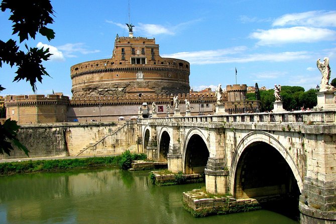 ROME LUXURY Tours: Ride a Vespa in the City Self-Driving or With a Driver - Meeting Location and Details