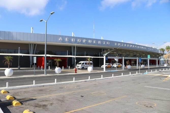 Round Transfer From the Airport to the Hotel in Mazatlán - Included Amenities