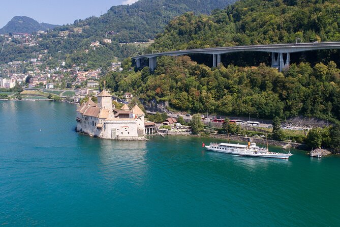 Round Trip Cruise From Vevey to Chillon - Onboard Amenities