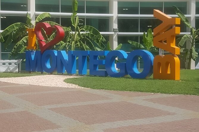 Royalton White Sand and Blue Waters Airport Transfer - Transportation Details