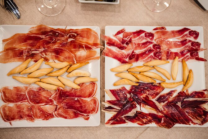 Sagrada Familia Ham, Cheese and Wine Experience - Pairing With Local Wines