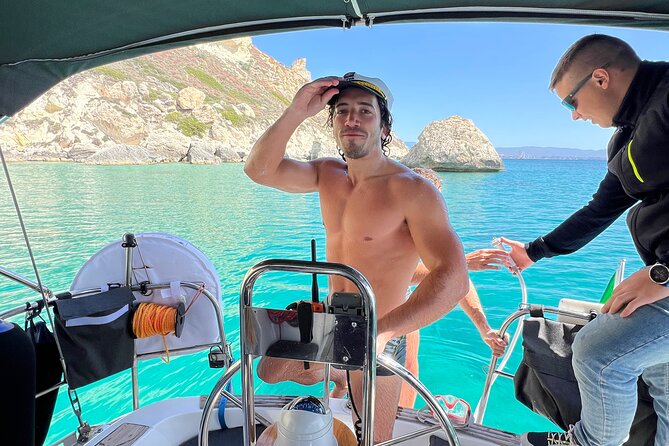 Sailing Boat Trip to the Devils Saddle - Onboard Experiences