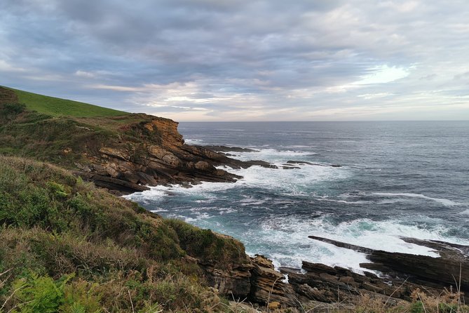Saint James Way Trekking Tour With Gastronomic Society Dinner - Hiking Route and Activities