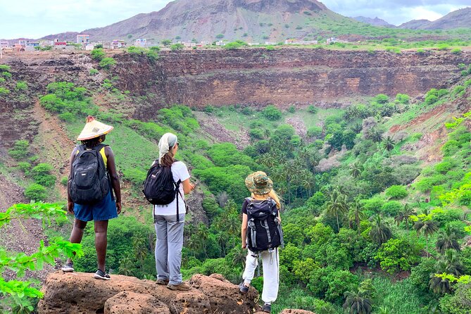 Santiago Island: 4-Hour Calabaceira Valley Hike & Guided Tour to Cidade Velha - Highlights of the Hike