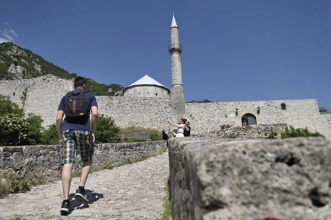 Sarajevo to Zagreb: One-Way Tour via Jajce, Travnik, Pliva Lake and Watermills - Exploring Jajce