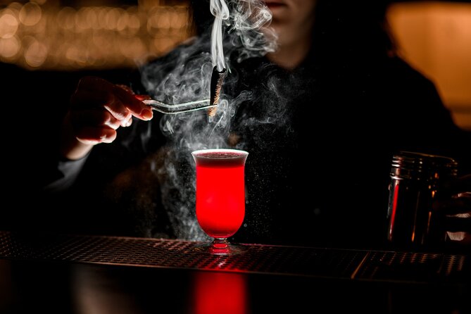 Savannah Midnight in the Garden Pub Crawl - Sipping Drinks and Storytelling