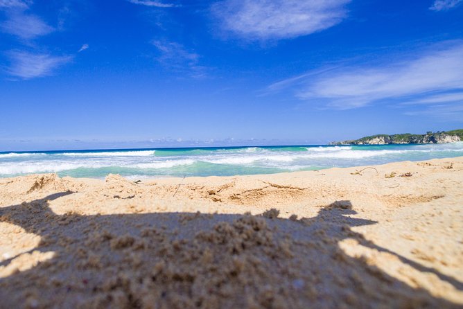 Scenic Wonders: Round Mountain & Emerald Beach - Pickup and Locations