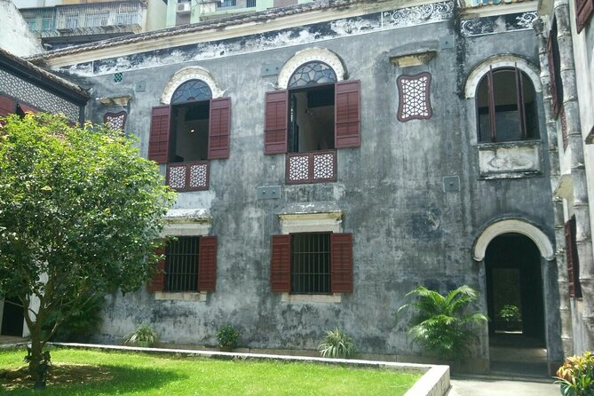 Seat-In-Coach Macau Tour With Simple Buffet Lunch From Hong Kong - Inclusions of the Tour Package