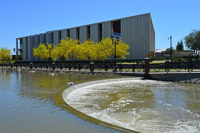 Self-Guided Bakersfield Scavenger Hunt: Resilient Bakersfield - Experience Highlights