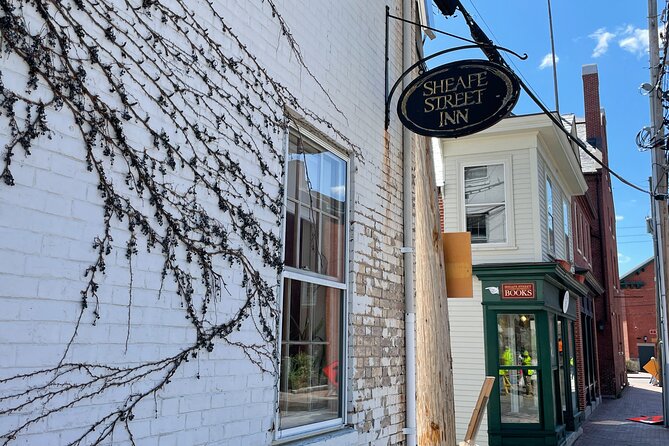 Self Guided Haunted Walking Tour in Portsmouth APP/GPS/EMF Reader - Meeting and Ending Locations