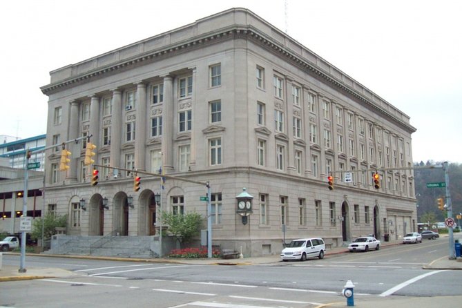 Self-Guided Scavenger Hunt: West Virginia's Cultural Crown! - Photographic Scavenger Hunt Challenges