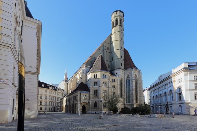 Self-Guided Vienna Scavenger Hunt: Vienna Dreams Made Of Stone - Inclusions and Exclusions
