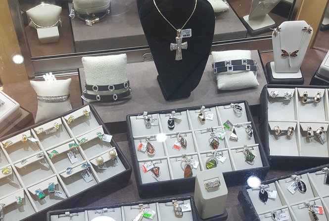Shopping From Ocho Rios Hotels - Duty-Free Mall Exploration