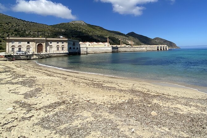 Shuttle Tour of Favignana and Levanzo From Trapani - Itinerary Highlights