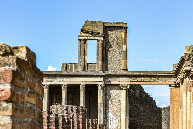 Skip the Line Pompeii Guided Tour With Archaeologist - Meeting Point Details