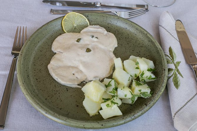 Small Group Market Tour and Dining Experience at a Cesarinas Home in Trento - Cooking Experience