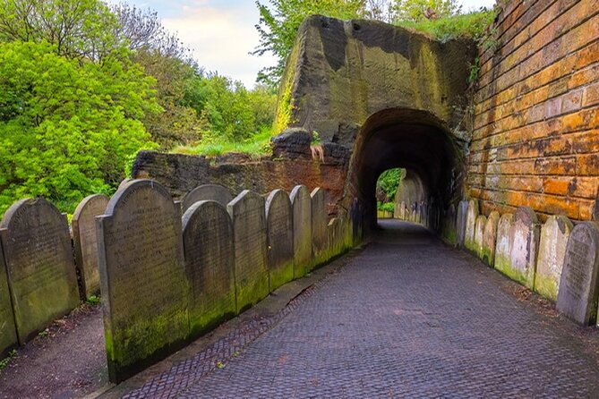Small-Group St. James Cemetery Tour in Liverpool - Grave Names and Wax Rubbings