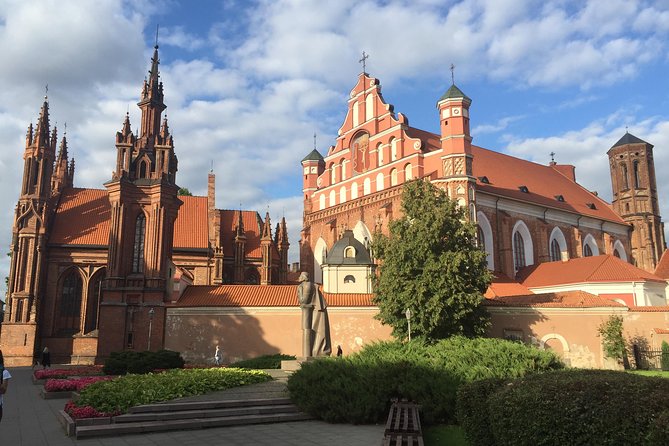 Small-Group Vilnius Half Day City Tour - Meeting and Pickup Details