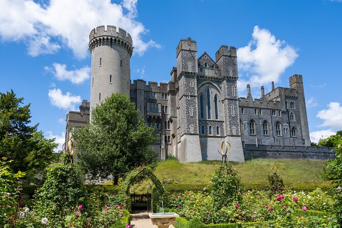 Southampton to Gatwick via Attraction of Your Choice (Stonehenge, Windsor Etc) - Pickup and Meeting Details