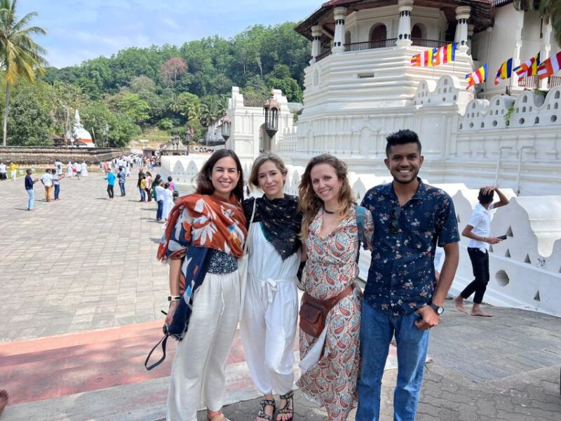 Srilanka - Discover Your Amazing Time With Expert Guide - Experience and Highlights
