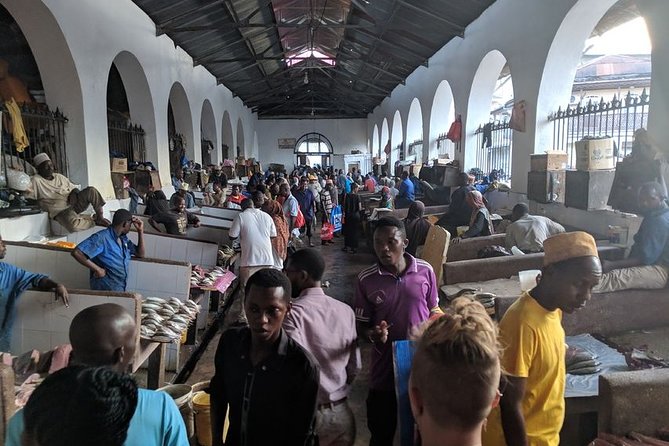 Stone Town Walking Tour, Shopping, History and Culture - Exploring Local Culture