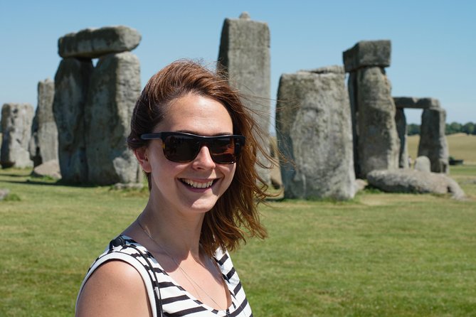 Stonehenge Half-Day Luxury Guided Tour From Bath for 2-8 - Guided Tour Experience